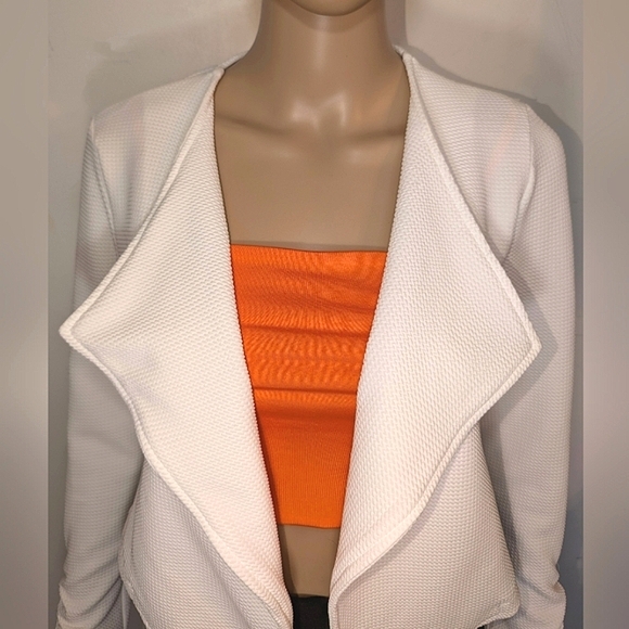 Woman's Crop Asymmetrical Blazer/Jacket - Picture 4 of 11